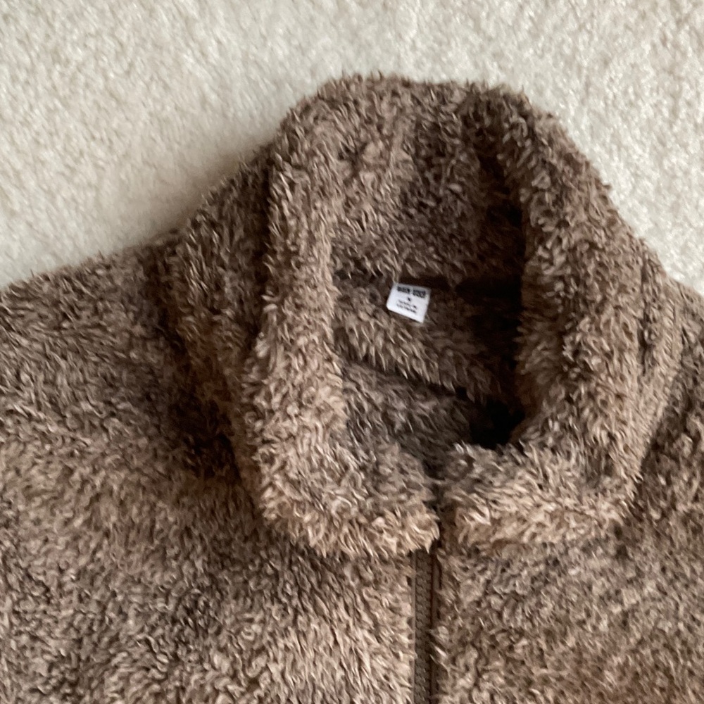 Uniqlo Cozy Brown Sherpa Jacket